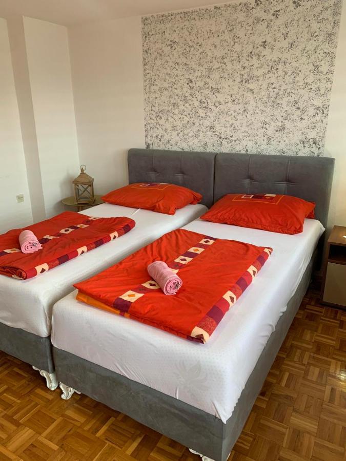 Guest House Husejn Dubrave Gornje Exterior photo